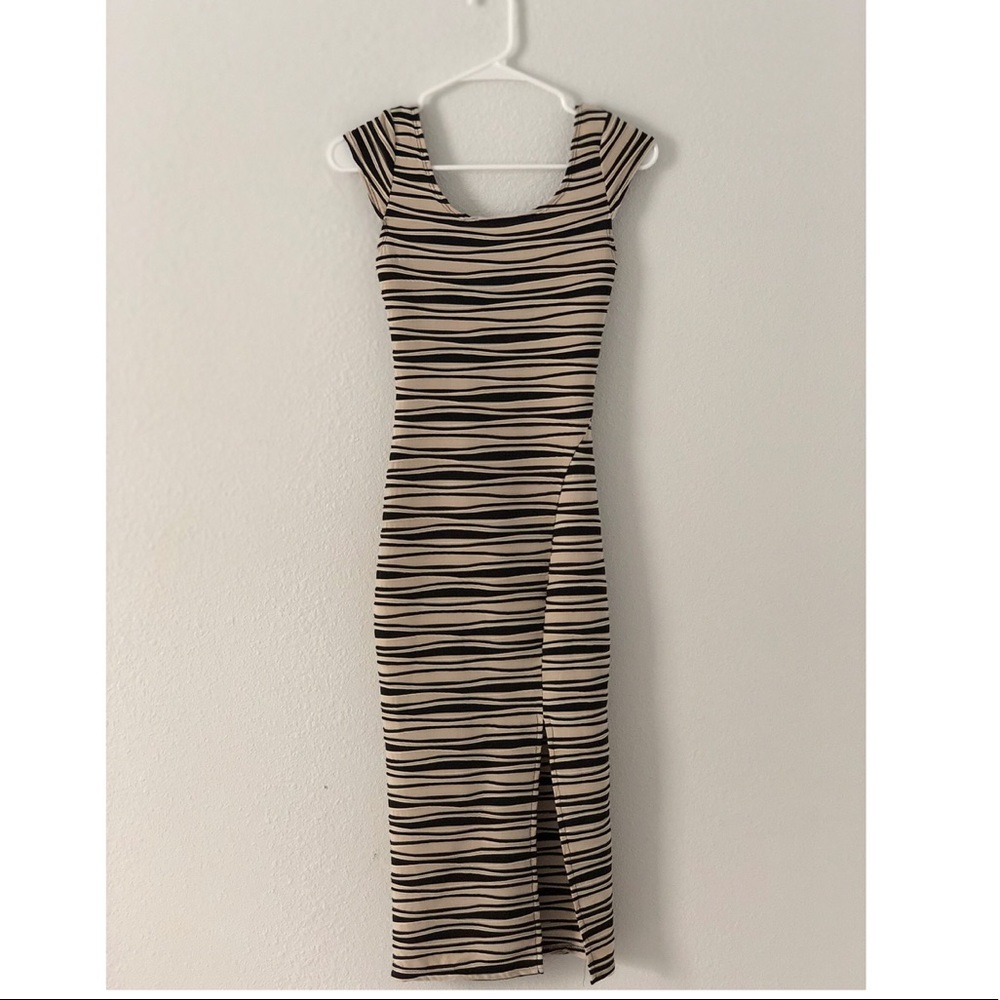 Stripe slim-fit long dress!